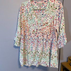 Floral 3/4 sleeve blouse - Size 18